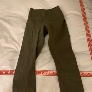 Lululemon cropped Capri